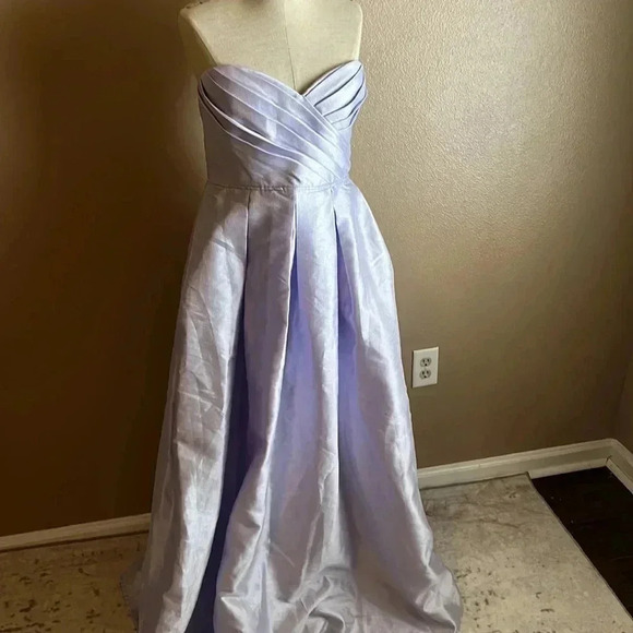 LuLus stunning 🤩 purple sparkle maxi dress with pockets size M - Picture 5 of 9